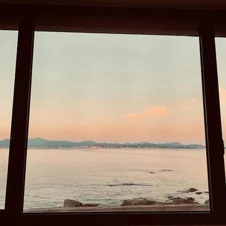 Unique Maison Pieds Dans L'eau Apartment Frejus